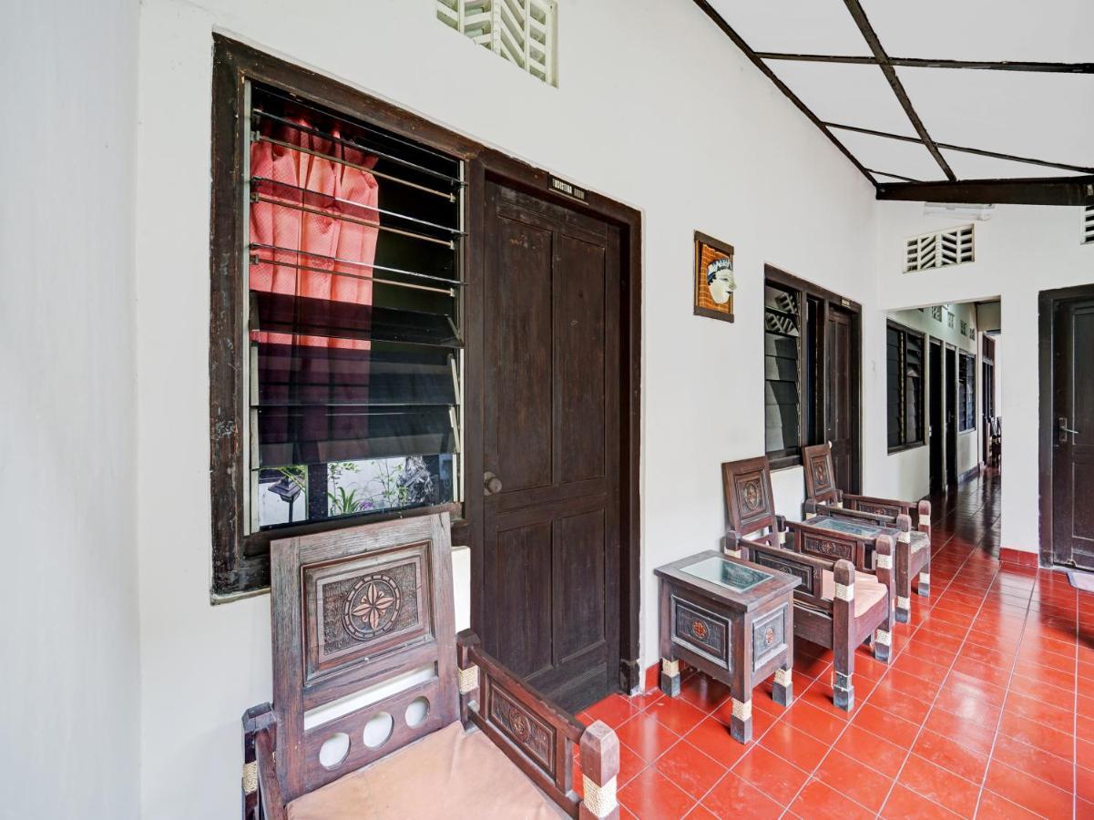 Oyo 90676 Oryza Hotel Yogyakarta Luaran gambar