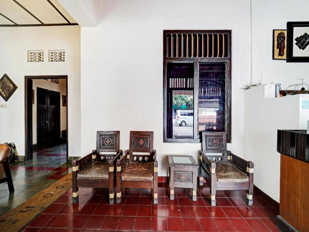 Oyo 90676 Oryza Hotel Yogyakarta Luaran gambar