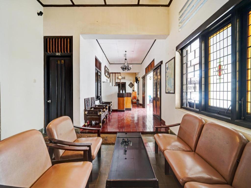 Oyo 90676 Oryza Hotel Yogyakarta Luaran gambar